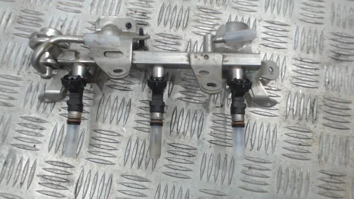 Usagé Système d'injection Renault Clio IV (5R) 0.9 Energy TCE 90 12V Prix € 42,00 Règlement à la marge proposé par Binckhorst BV