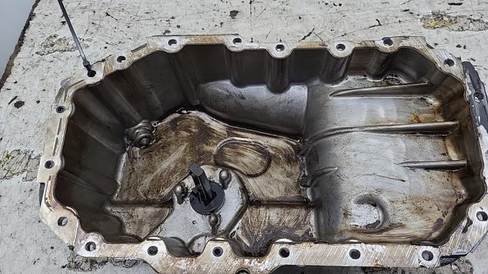 Gebrauchte Ölwanne Volkswagen Tiguan (5N1/2) 1.4 TSI 16V Preis € 78,75 Margenregelung angeboten von Binckhorst BV