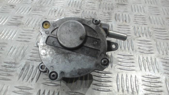 Usagé Pompe à vide (diesel) Jeep Grand Cherokee (WH/WK) 3.0 CRD V6 24V Prix € 42,00 Règlement à la marge proposé par Binckhorst BV