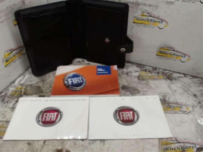 Używane Instrukcja Fiat Scudo (270) 1.6 D Multijet Cena € 21,00 Procedura marży oferowane przez Binckhorst BV