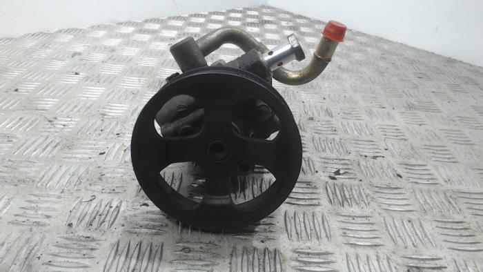 Usagé Pompe de direction Toyota Corolla (EB/ZZ/WZ/CD) 1.6 16V VVT-i Prix € 42,00 Règlement à la marge proposé par Binckhorst BV