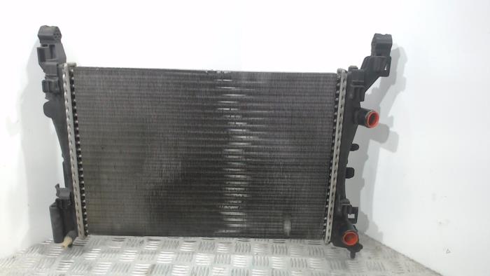 Gebrauchte Kühler Opel Corsa D 1.2 16V Preis € 31,50 Margenregelung angeboten von Binckhorst BV