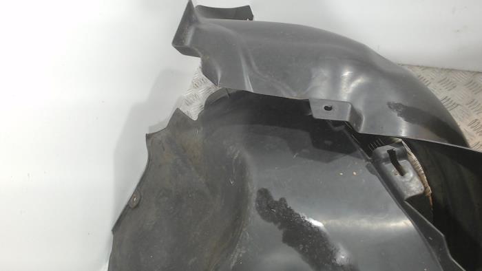 Inner wheel arch Volvo XC70 2.4 D 20V - 30678550 - Binckhorst BV
