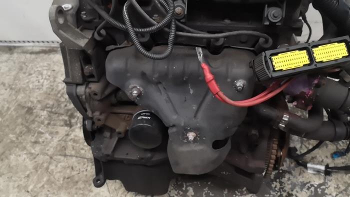 Engine from a Dacia Sandero I (BS) 1.4 2009