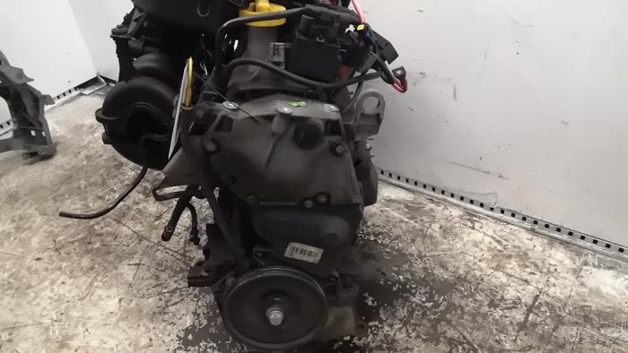 Engine from a Dacia Sandero I (BS) 1.4 2009