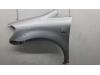 Toyota Avensis Verso (M20) 2.0 16V VVT-i D-4 Kotflügel links vorne