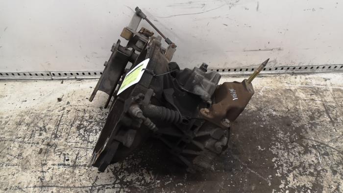 Getriebe van een Chevrolet Kalos (SF48) 1.4 16V 2005