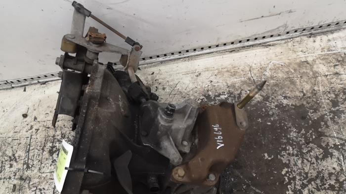 Getriebe van een Chevrolet Kalos (SF48) 1.4 16V 2005