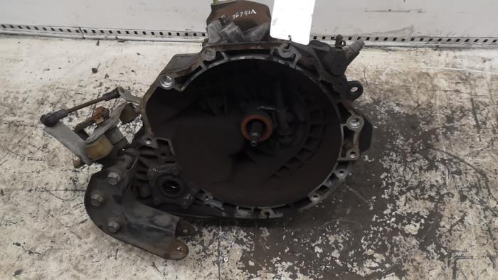 Getriebe van een Chevrolet Kalos (SF48) 1.4 16V 2005