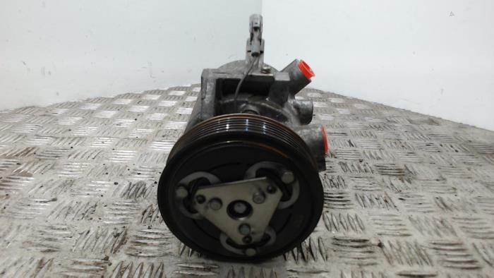 Gebrauchte Klimapumpe Mitsubishi Space Star (A0) 1.0 12V Preis € 78,75 Margenregelung angeboten von Binckhorst BV