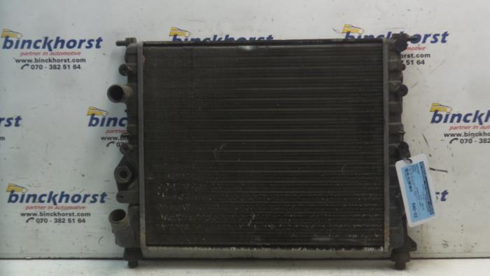 Usagé Radiateur Renault Megane (BA) 1.4e Prix € 36,75 Règlement à la marge proposé par Binckhorst BV