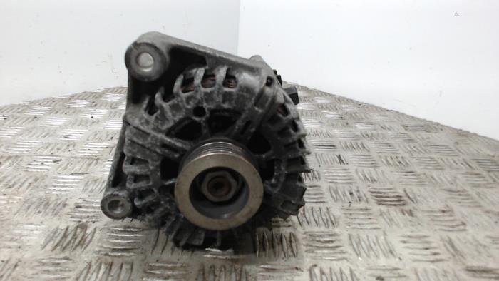 Gebrauchte Dynamo BMW X3 (E83) 2.0d 16V Preis € 52,50 Margenregelung angeboten von Binckhorst BV