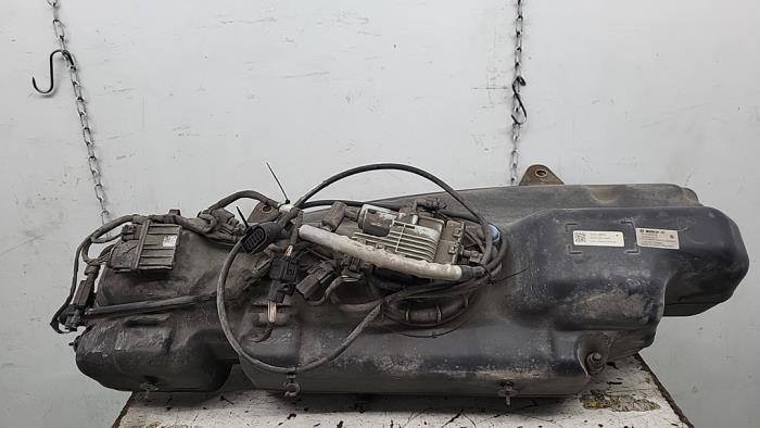Gebrauchte Adblue Tank Volkswagen Crafter 2.5 TDI 30/35/50 Preis € 367,50 Margenregelung angeboten von Binckhorst BV