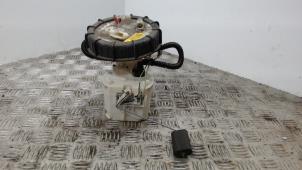 Usagé Pompe d'injection Ford Focus 1 1.4 16V Prix € 42,00 Règlement à la marge proposé par Binckhorst BV