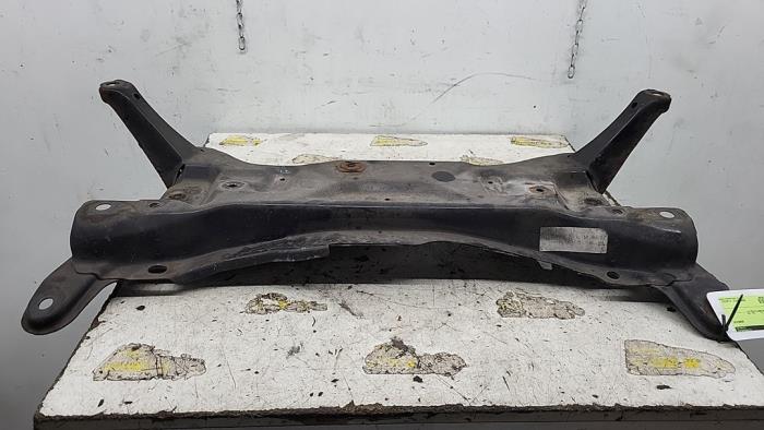 Used Subframe Toyota Yaris II (P9) 1.3 16V VVT-i Price € 114,45 Margin scheme offered by Binckhorst BV