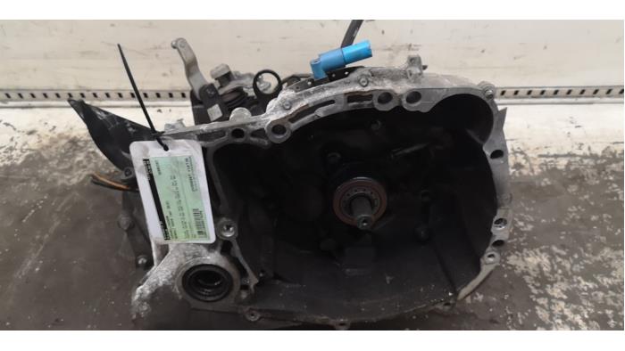 Usagé Boîte de vitesse Renault Modus/Grand Modus (JP) 1.2 16V Prix € 131,25 Règlement à la marge proposé par Binckhorst BV