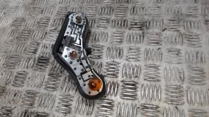 Usados Circuito impreso de luz trasera derecha Peugeot 3008 I (0U/HU) 1.6 VTI 16V Precio € 21,00 Norma de margen ofrecido por Binckhorst BV