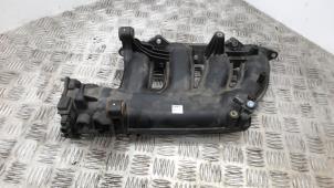 Used Intake manifold Mercedes E (W211) 1.8 E-200 Kompressor 16V Price € 52,50 Margin scheme offered by Binckhorst BV