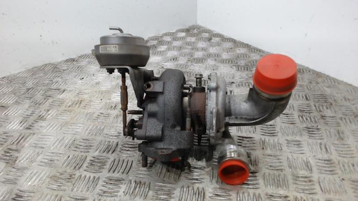 Gebrauchte Turbo Toyota Avensis Wagon (T27) 2.2 16V D-4D-F 150 Preis € 183,75 Margenregelung angeboten von Binckhorst BV