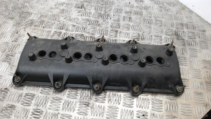 Gebrauchte Ventildeckel Jeep Grand Cherokee (WH/WK) 6.1 SRT-8 Preis € 42,00 Margenregelung angeboten von Binckhorst BV
