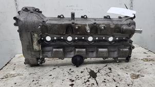 Ventildeckel van een Toyota Avensis Wagon (T27) 2.2 16V D-4D-F 150 2009