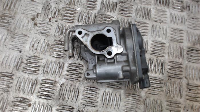 Usagé Valve RGE Toyota Avensis Wagon (T27) 2.2 16V D-4D-F 150 Prix € 42,00 Règlement à la marge proposé par Binckhorst BV