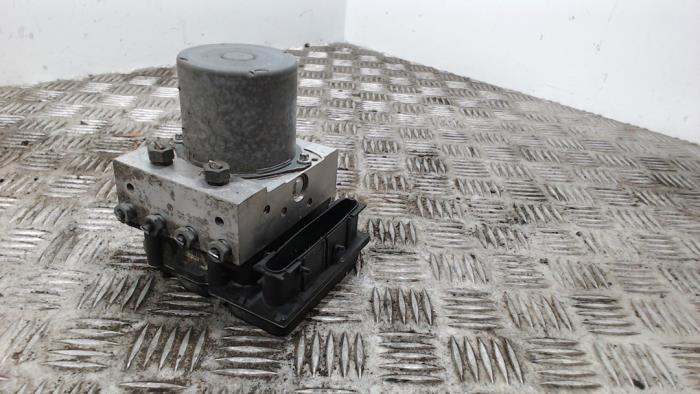 Gebrauchte ABS Pumpe Mercedes A (W169) 2.0 A-180 CDI 16V Preis € 52,50 Margenregelung angeboten von Binckhorst BV