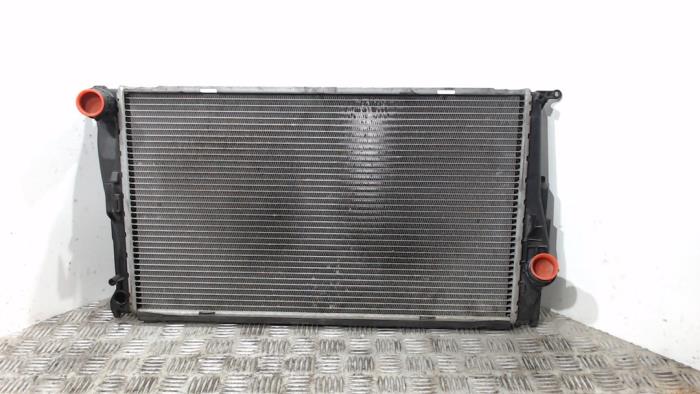 Gebrauchte Kühler BMW 1 serie (E87/87N) 118d 16V Preis € 42,00 Margenregelung angeboten von Binckhorst BV