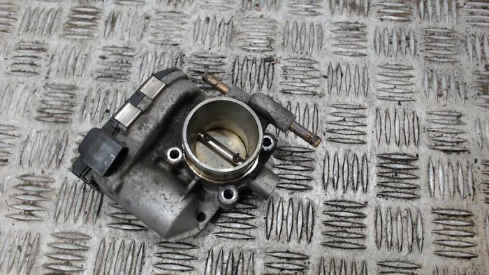 Gebrauchte Drosselklappengehäuse Opel Agila (A) 1.2 16V Twin Port Preis € 31,50 Margenregelung angeboten von Binckhorst BV