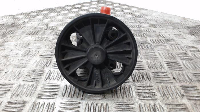 Usagé Pompe de direction Volvo XC90 I 2.4 D5 20V Prix € 78,75 Règlement à la marge proposé par Binckhorst BV