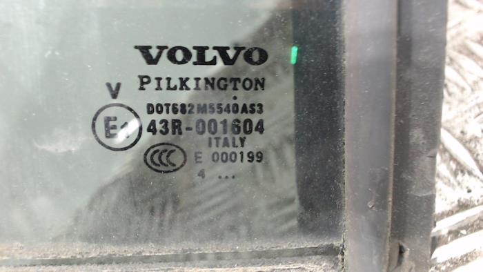 Sidofönster, vänster bak från en Volvo XC90 I 2.4 D5 20V 2005
