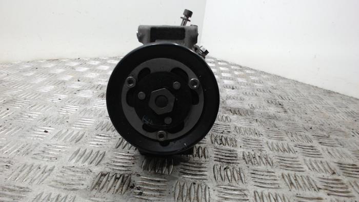 Usagé Pompe clim Audi A3 Limousine (8VS/8VM) 1.0 TFSI 12V Prix € 72,45 Règlement à la marge proposé par Binckhorst BV