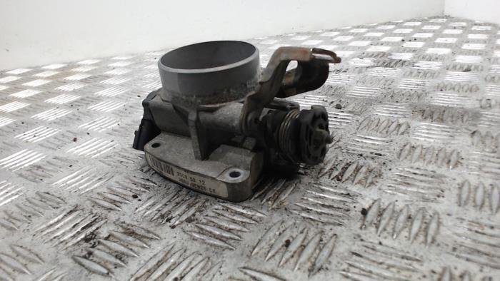Usagé Boîtier accélérateur Ford Ka I 1.3i Prix € 31,50 Règlement à la marge proposé par Binckhorst BV