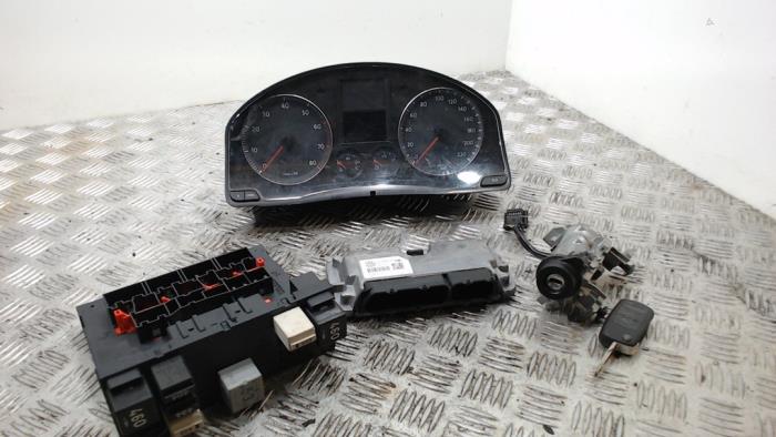 Used Ignition lock + computer Volkswagen Golf V (1K1) 1.4 16V Price € 183,75 Margin scheme offered by Binckhorst BV