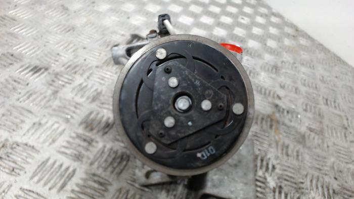 Gebrauchte Klimapumpe Peugeot 108 1.0 12V VVT-i Preis € 72,45 Margenregelung angeboten von Binckhorst BV