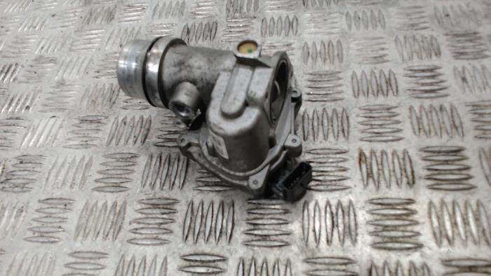 Gebrauchte Drosselklappengehäuse Renault Megane III Berline (BZ) 1.4 16V TCe 130 Preis € 31,50 Margenregelung angeboten von Binckhorst BV