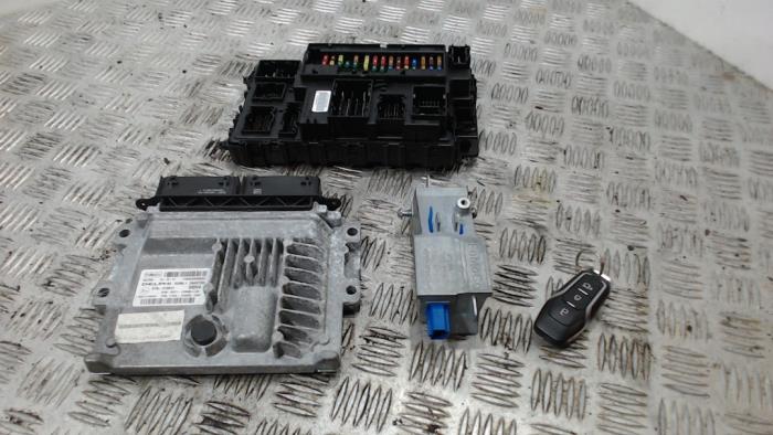 Used Ignition lock + computer Ford Galaxy (CK) 2.0 TDCi 150 16V Price € 210,00 Margin scheme offered by Binckhorst BV