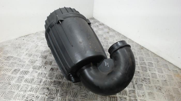 Begagnade Luftfilterhus Peugeot Boxer (U9) 2.2 HDi 120 Euro 4 Pris € 42,00 Marginaltabell erbjuds av Binckhorst BV