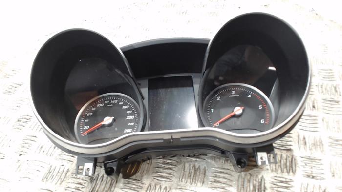 Begagnade Instrumentpanel Mercedes V (447.8) 2.1 250 BlueTEC, 250 d 16V Pris € 183,75 Marginaltabell erbjuds av Binckhorst BV