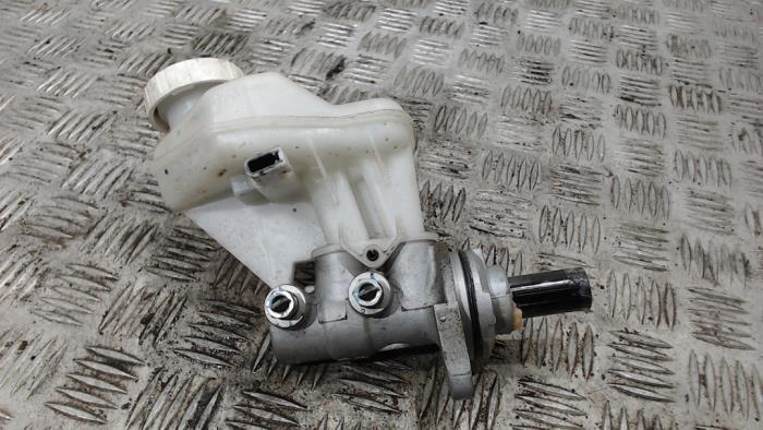 Used Master cylinder Mitsubishi Space Star (A0) 1.0 12V Price € 21,00 Margin scheme offered by Binckhorst BV