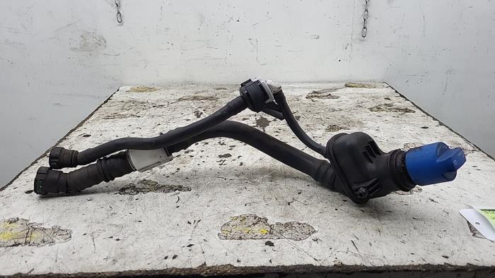 Gebrauchte Füllrohr adbluetank Volkswagen Golf VII Variant (AUVV) 1.6 TDI BMT 16V Preis € 52,50 Margenregelung angeboten von Binckhorst BV