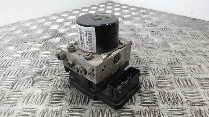 Usagé Bloc ABS Opel Astra J (PC6/PD6/PE6/PF6) 1.4 16V ecoFLEX Prix € 99,75 Règlement à la marge proposé par Binckhorst BV
