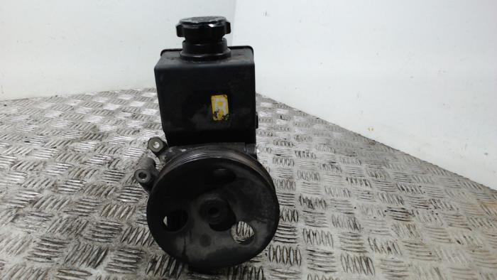 Usagé Pompe de direction Ssang Yong Rexton 2.7 Xdi RX/RJ 270 16V Prix € 52,50 Règlement à la marge proposé par Binckhorst BV