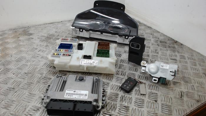 Used Ignition lock + computer Volvo XC60 I (DZ) 2.0 T5 16V Price € 210,00 Margin scheme offered by Binckhorst BV