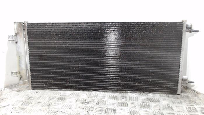 Usagé Radiateur clim Opel Astra K 1.4 Turbo 16V Prix € 47,25 Règlement à la marge proposé par Binckhorst BV