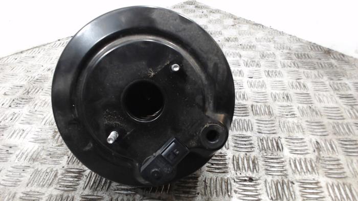 Usados Servofreno BMW X1 (E84) sDrive 20i 2.0 16V Twin Power Turbo Precio € 42,00 Norma de margen ofrecido por Binckhorst BV