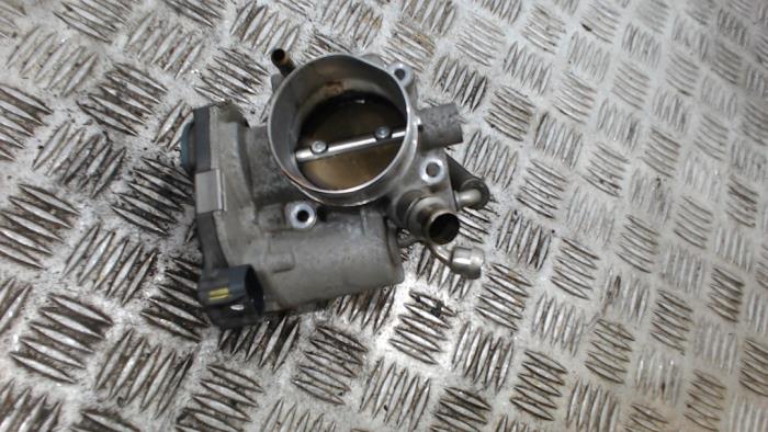 Usagé Boitier papillon Opel Insignia 1.8 16V Ecotec Prix € 52,50 Règlement à la marge proposé par Binckhorst BV