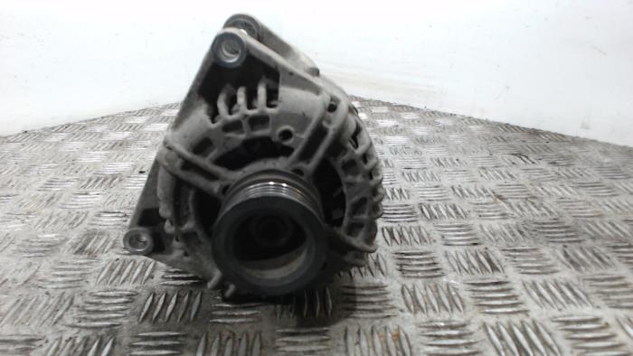 Gebrauchte Dynamo Opel Zafira (M75) 1.8 16V Ecotec Preis € 42,00 Margenregelung angeboten von Binckhorst BV