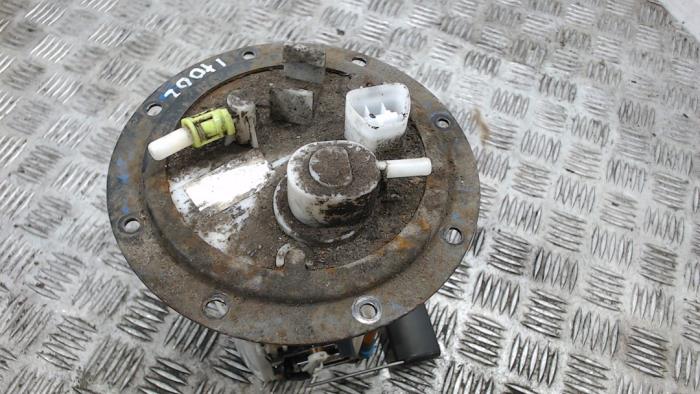 Elektrisk bränslepump från en Hyundai i10 (F5) 1.1i 12V 2010