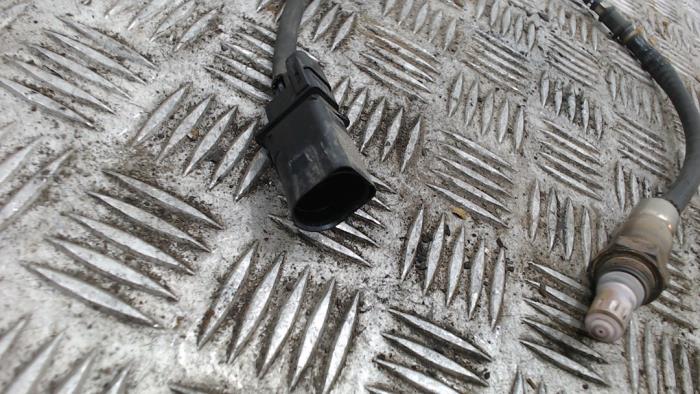 Sonde lambda d'un Volkswagen Polo V (6R) 1.2 TSI 2013